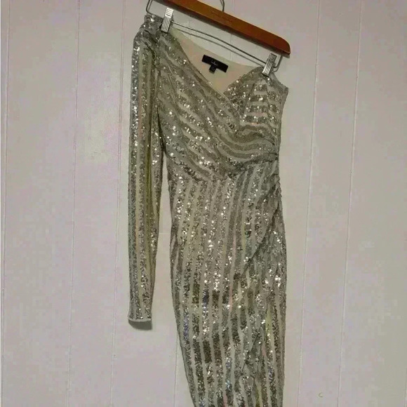 Silver sequin one-shoulder midi dress - Picture 4 of 8